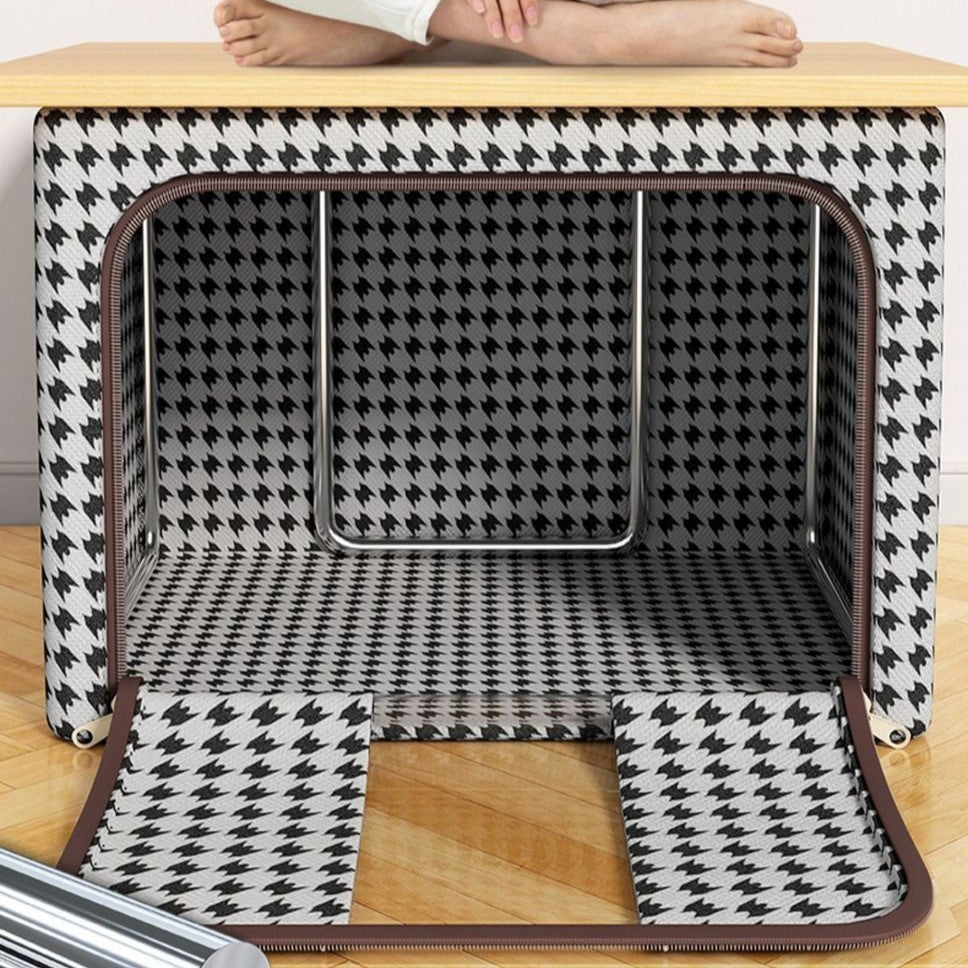 Cutie depozitare pliabila cu sigiliu, AngelBear, Cu fermoar Bidirectional, 100 L, Textil, 60x42x40 cm, Cadru Metalic, o Fereastra, Suport Baza Stabil din Plastic, Design Zebra, Alb Negru